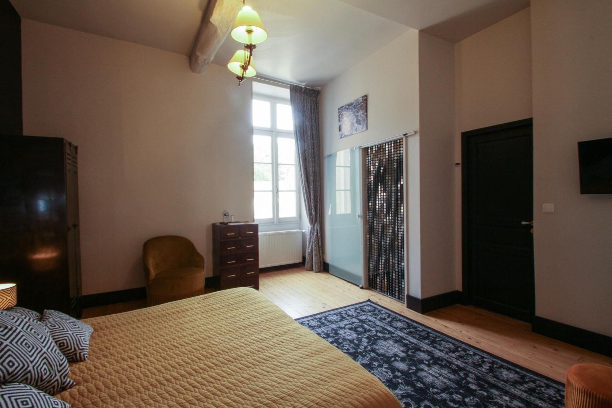 Le Prieure Otel Noyers-sur-Serein Dış mekan fotoğraf